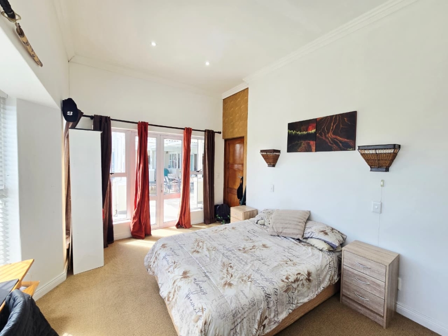 5 Bedroom Property for Sale in Kingswood Golf Estate Western Cape